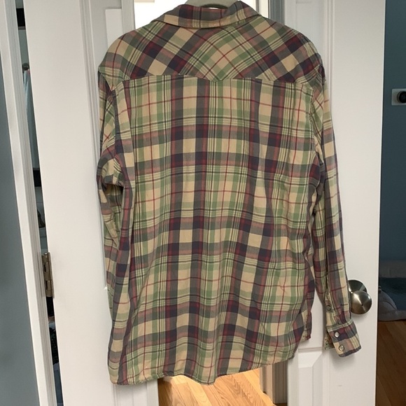 Western Plaid Shirt with‎ Pearl Snaps - Picture 2 of 9